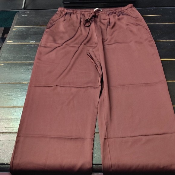 Abercrombie & Fitch Burgundy Pajama Pants - Picture 4 of 13